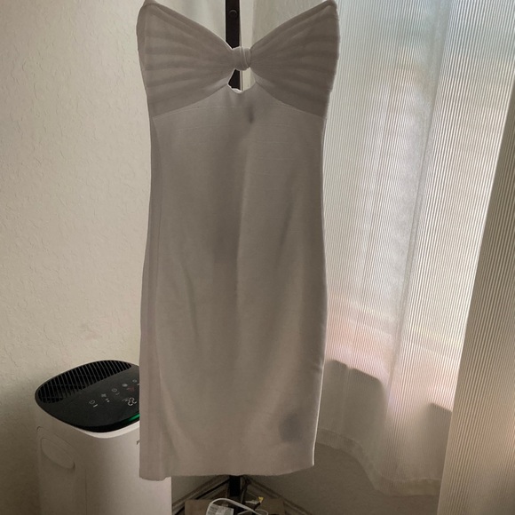 Guess by Marciano Strapless Cream Dress - Picture 1 of 3